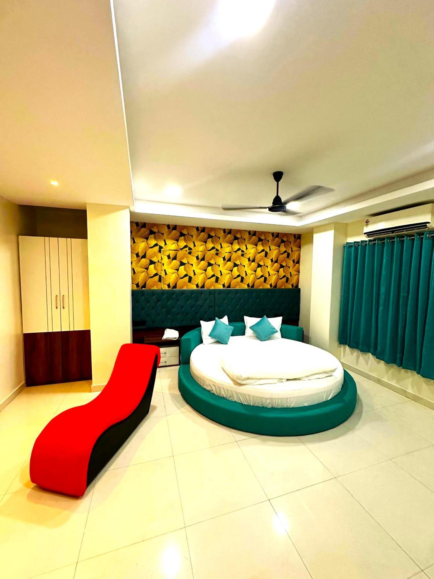 Hotel Elite Stay Pune Exterior photo